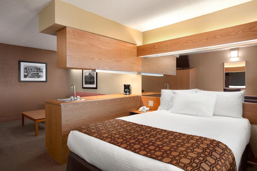 Best Western El Paso Airport Entrada Hotel Buitenkant foto